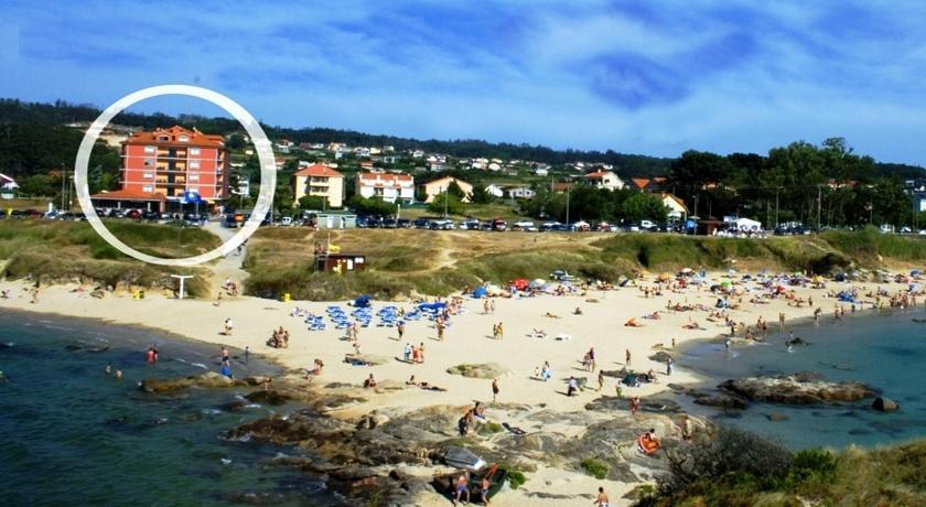Hotel Delfin Azul Playa de la Lanzada Exterior photo